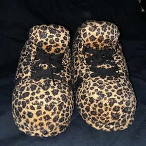 Snooki slippers